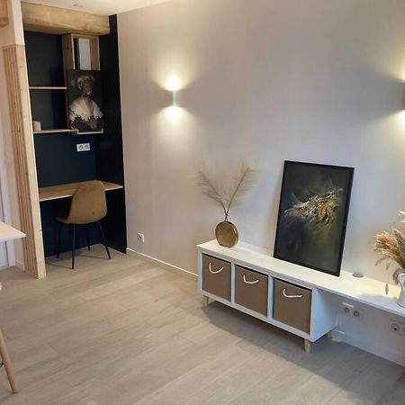 Appartement Centre Ville Quimper Avec Terrasse Luaran gambar