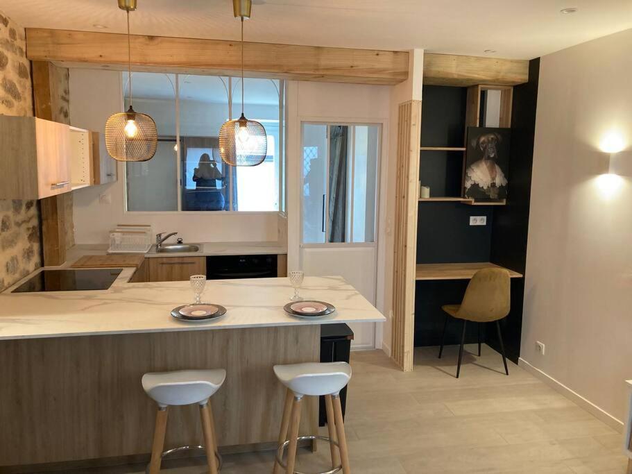 Appartement Centre Ville Quimper Avec Terrasse Luaran gambar