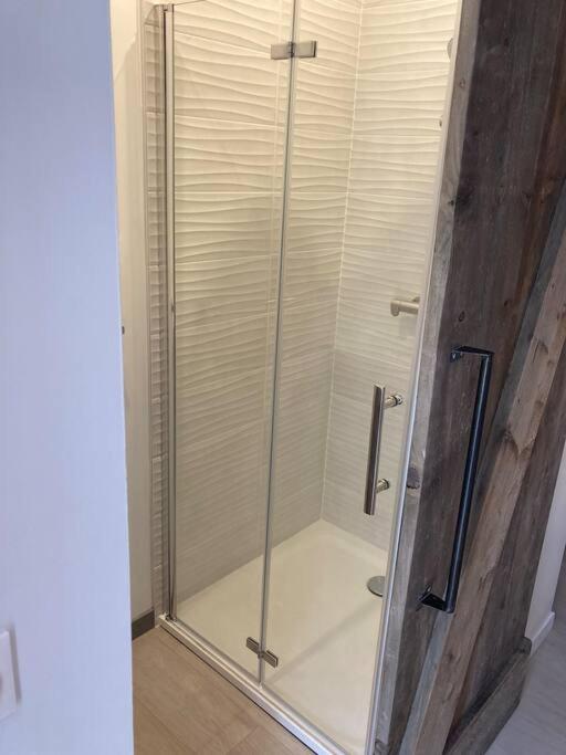 Appartement Centre Ville Quimper Avec Terrasse Luaran gambar